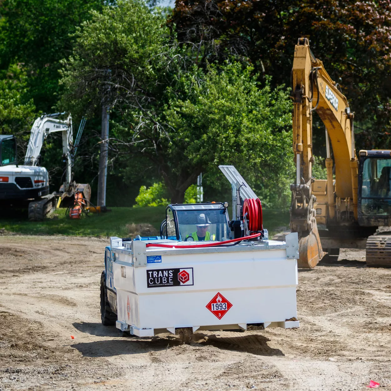 787‑gallon portable fuel cube
